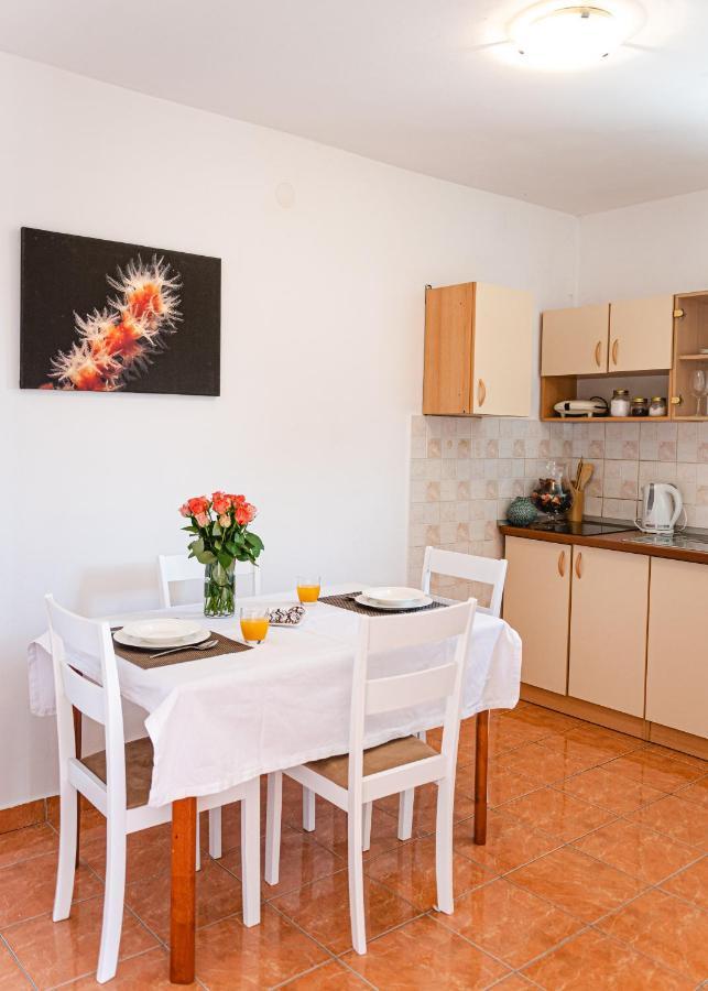 Korallion Apartment Sibenik Exterior photo